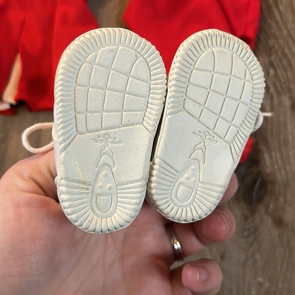 AMERICAN GIRL DOLL Red White Cheerleader Outfit  Skirt Top Pom Poms - Picture 3 of 7